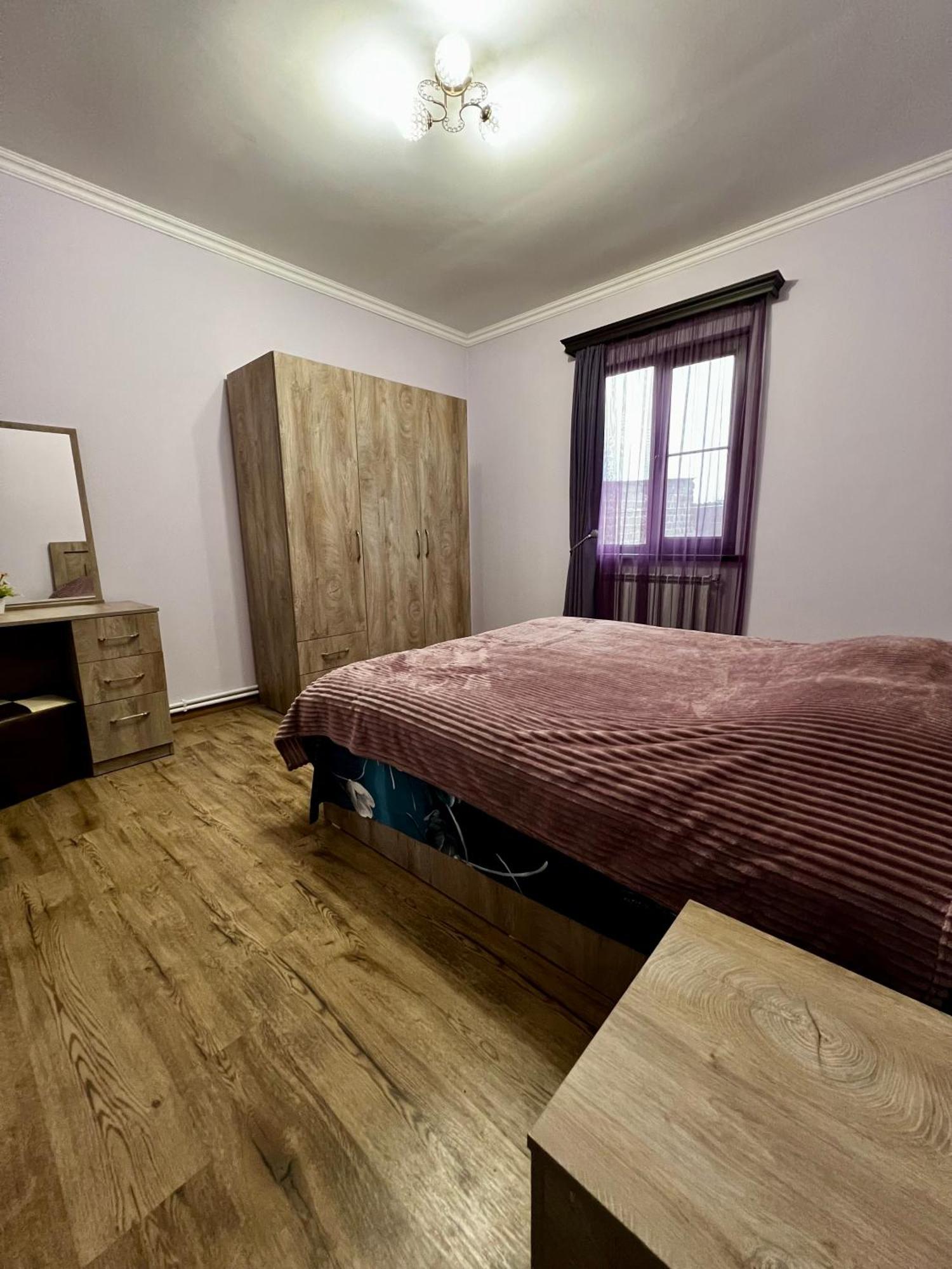 New , Comfortable 3 Bedroom House يريفان المظهر الخارجي الصورة