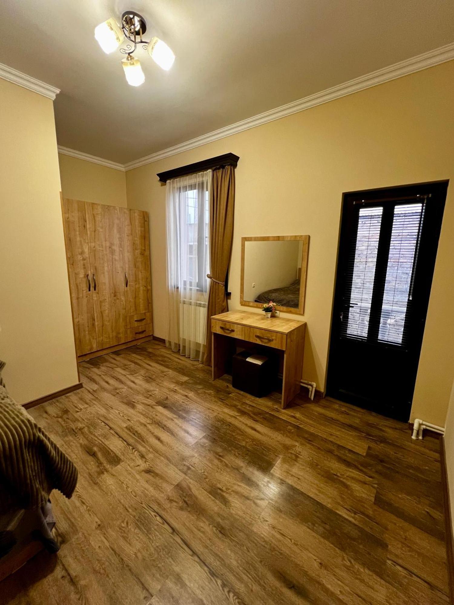 New , Comfortable 3 Bedroom House يريفان المظهر الخارجي الصورة