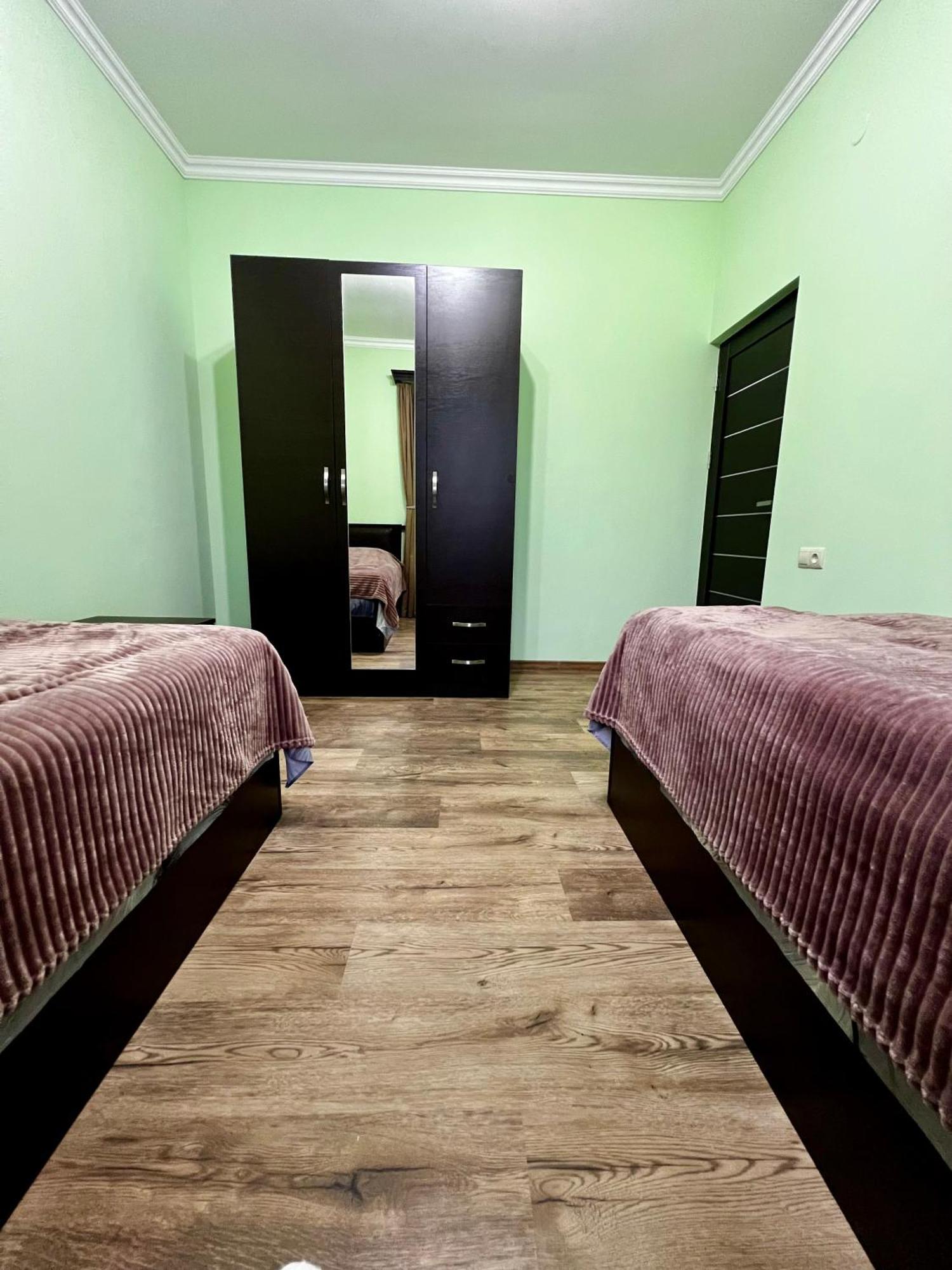 New , Comfortable 3 Bedroom House يريفان المظهر الخارجي الصورة